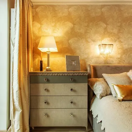 Apartment Luxury, Comfort & Quiet Place Next To Cathedral